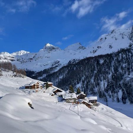 L' Aroula Rooms & Restaurant Champoluc Exterior photo