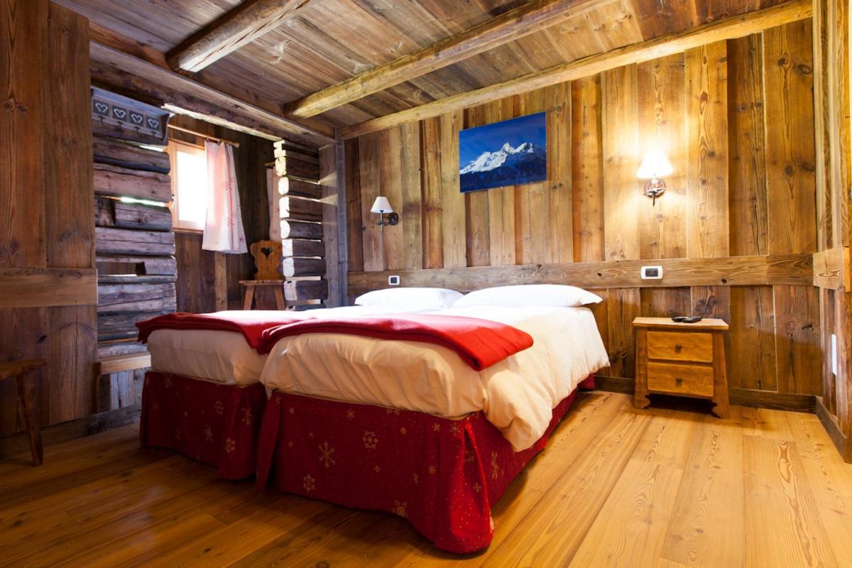 L' Aroula Rooms & Restaurant Champoluc Exterior photo