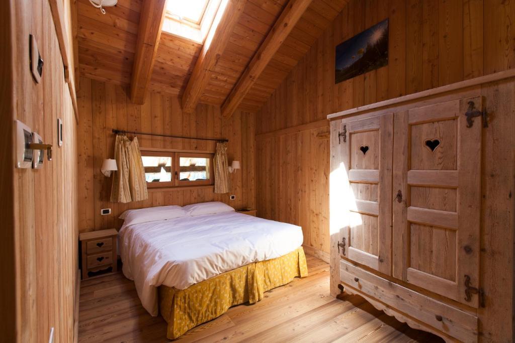 L' Aroula Rooms & Restaurant Champoluc Room photo